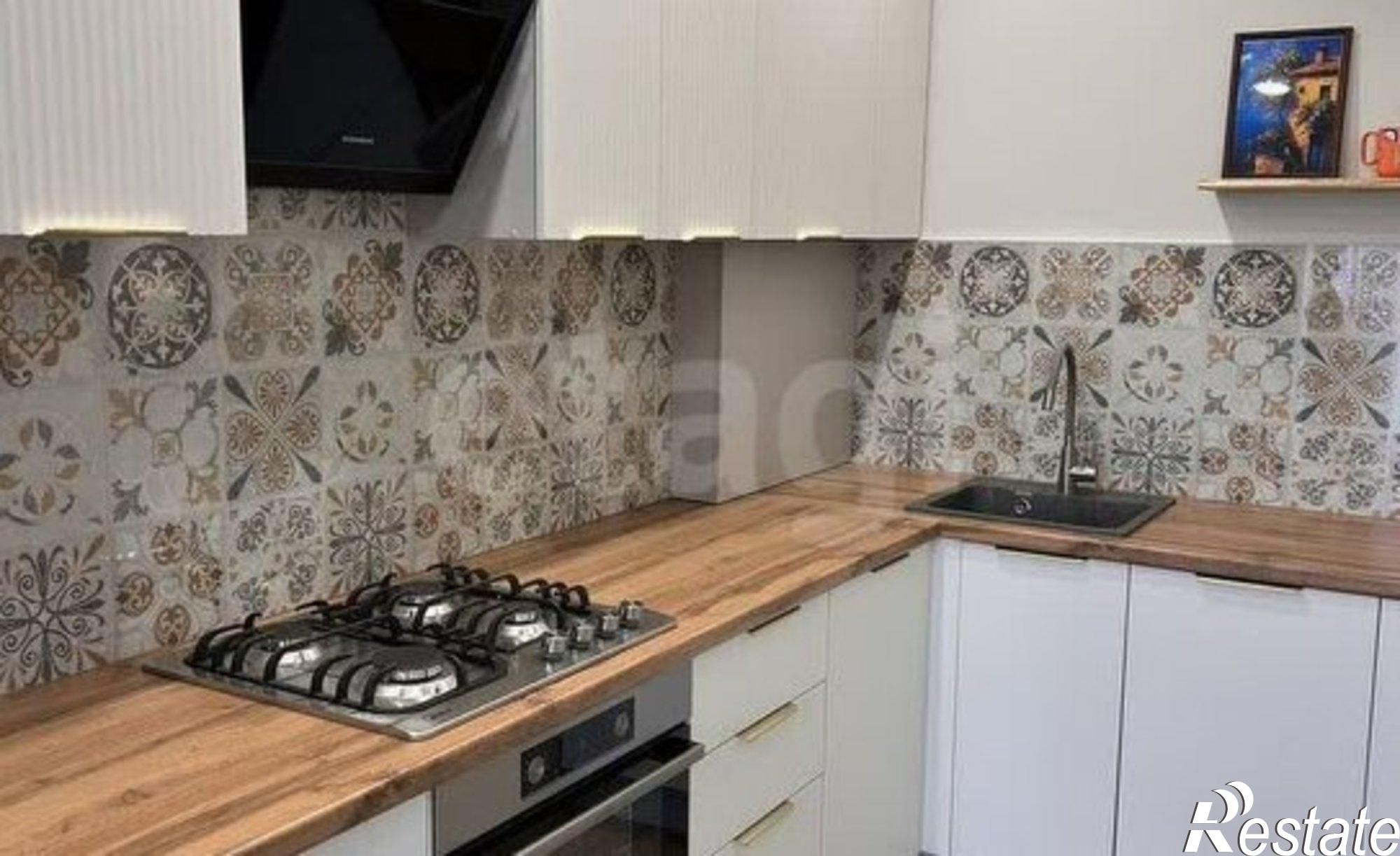 Купить квартиру за 8 800 000 рублей на Закатная улица, 29к3