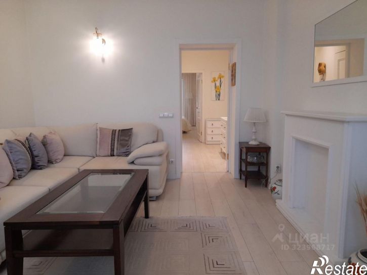 2-комн квартира улица Маршала Жукова, 13,  д. 13