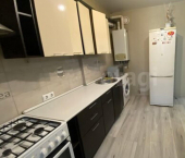 1-комн, 54кв м, этаж 1/10 Земельная улица, 12