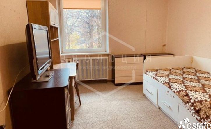 3-комн квартира улица Молодой гвардии, 26-28,  д. 26-28