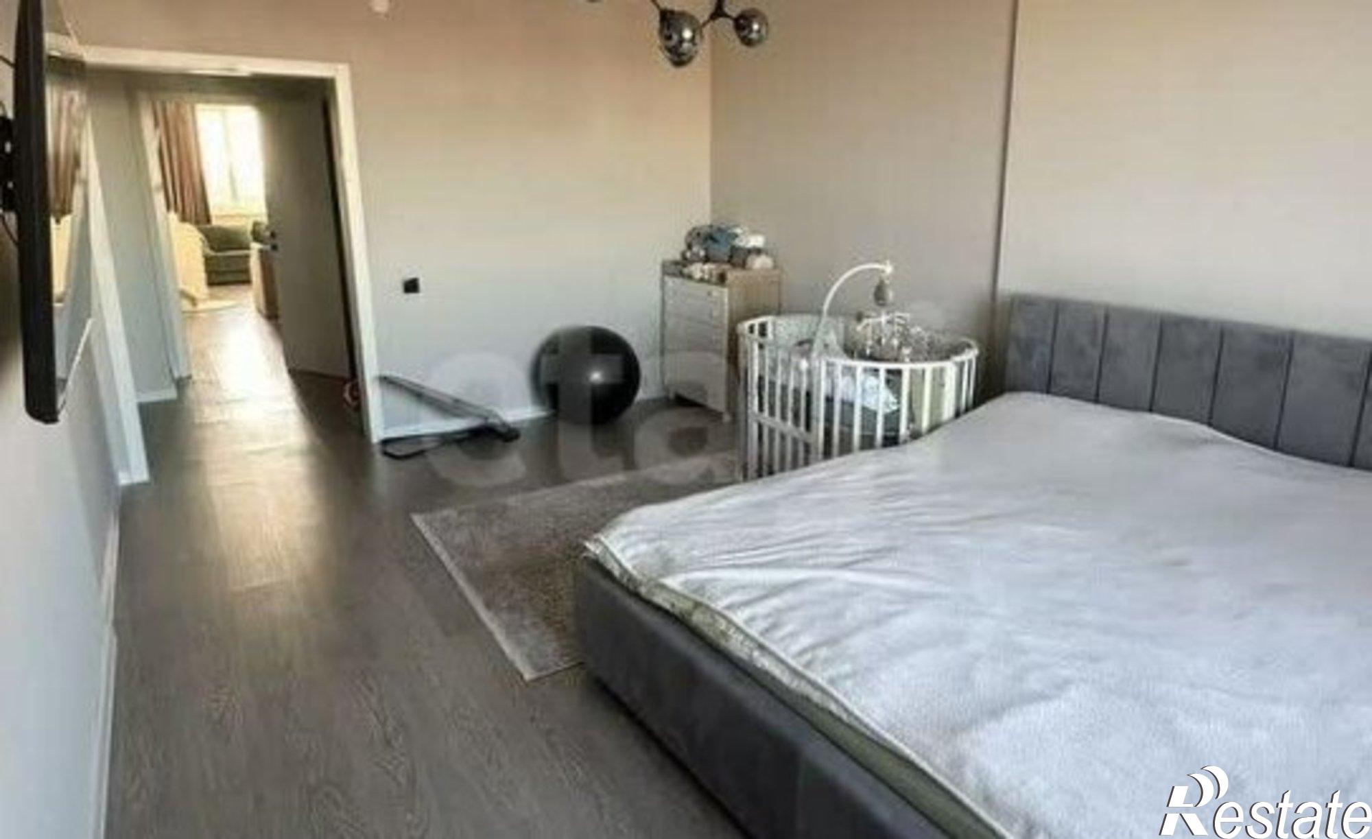 Купить квартиру за 16 500 000 рублей на ул Памяти павших в Афганистане, 24