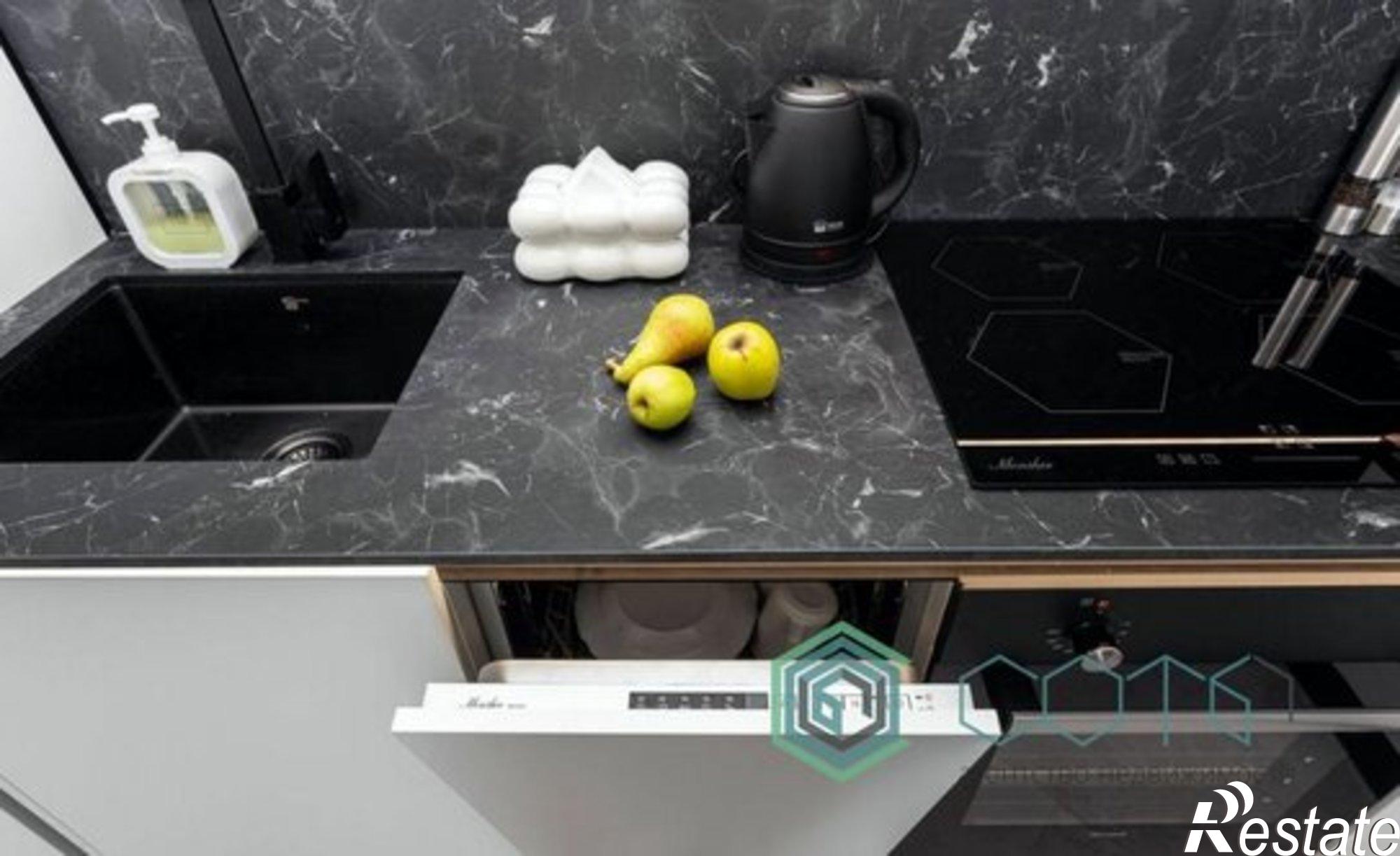 Купить квартиру за 14 200 000 рублей на ул Артиллерийская, 49