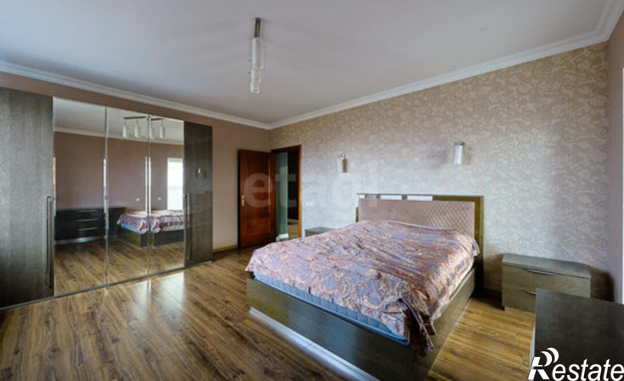 Купить квартиру за 13 800 000 рублей на ул Курганская, 3