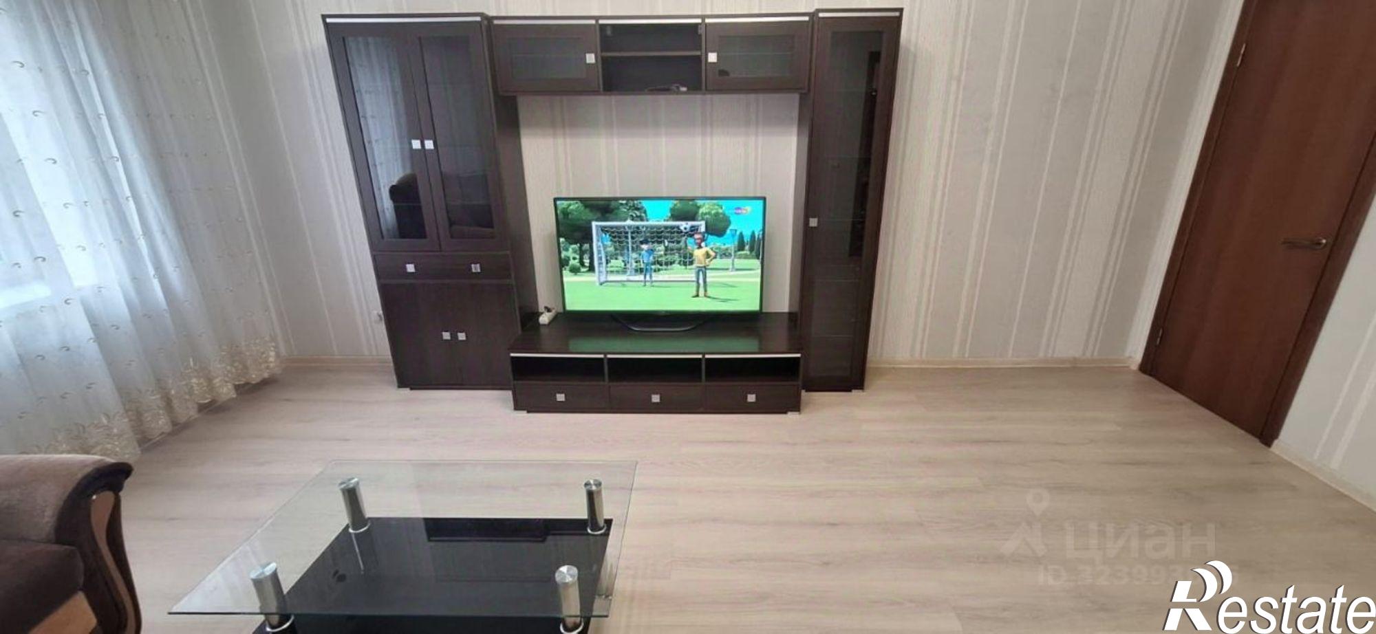 Сдать квартиру за 28 000 рублей на улица Лукашова, 7