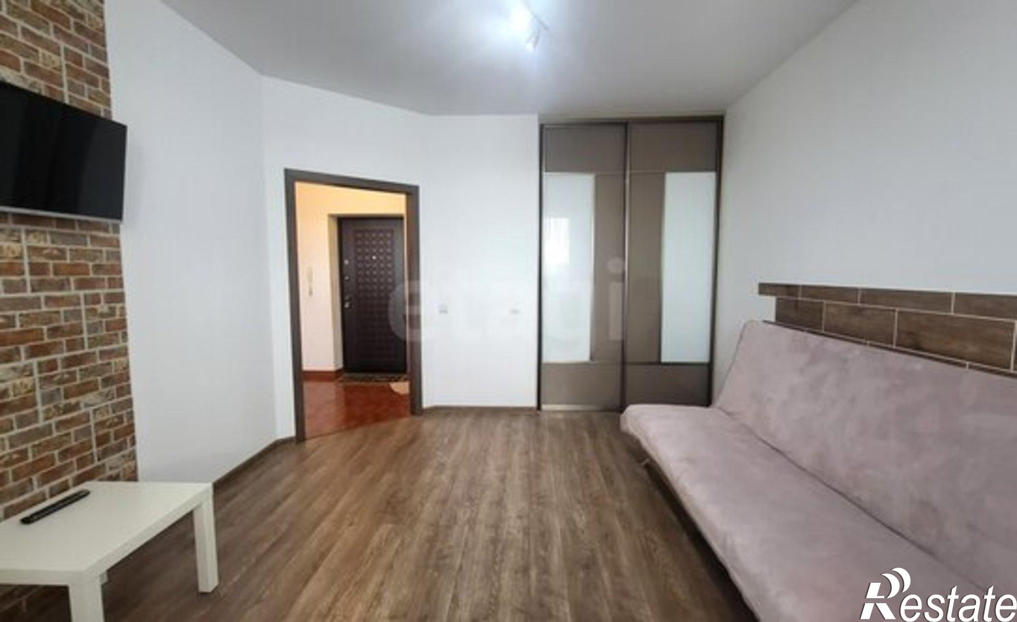 Купить квартиру за 5 700 000 рублей на Автомобильная улица, 24