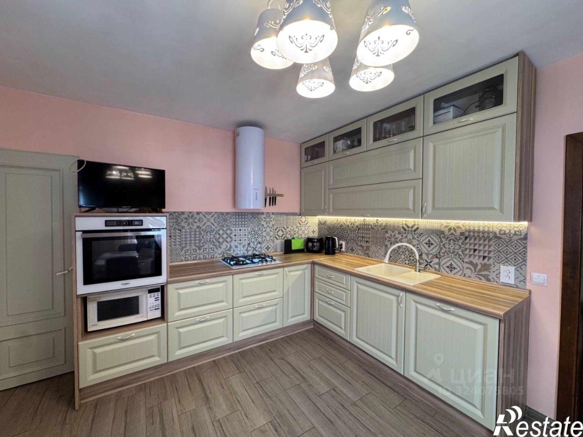 Купить дачу, дом, коттедж за 11 000 000 рублей на Грушевая улица