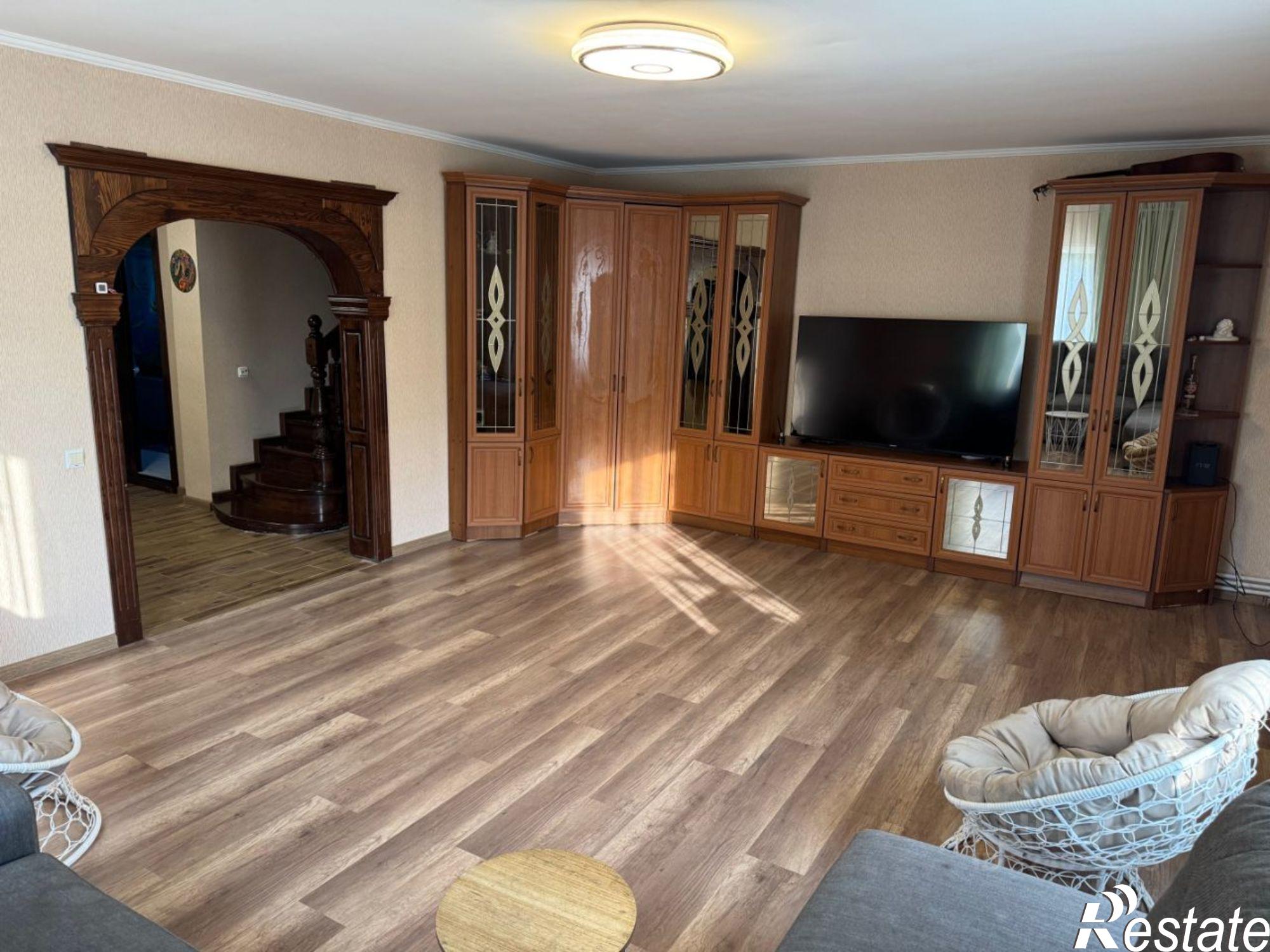 Купить дачу, дом, коттедж за 11 000 000 рублей на Грушевая улица