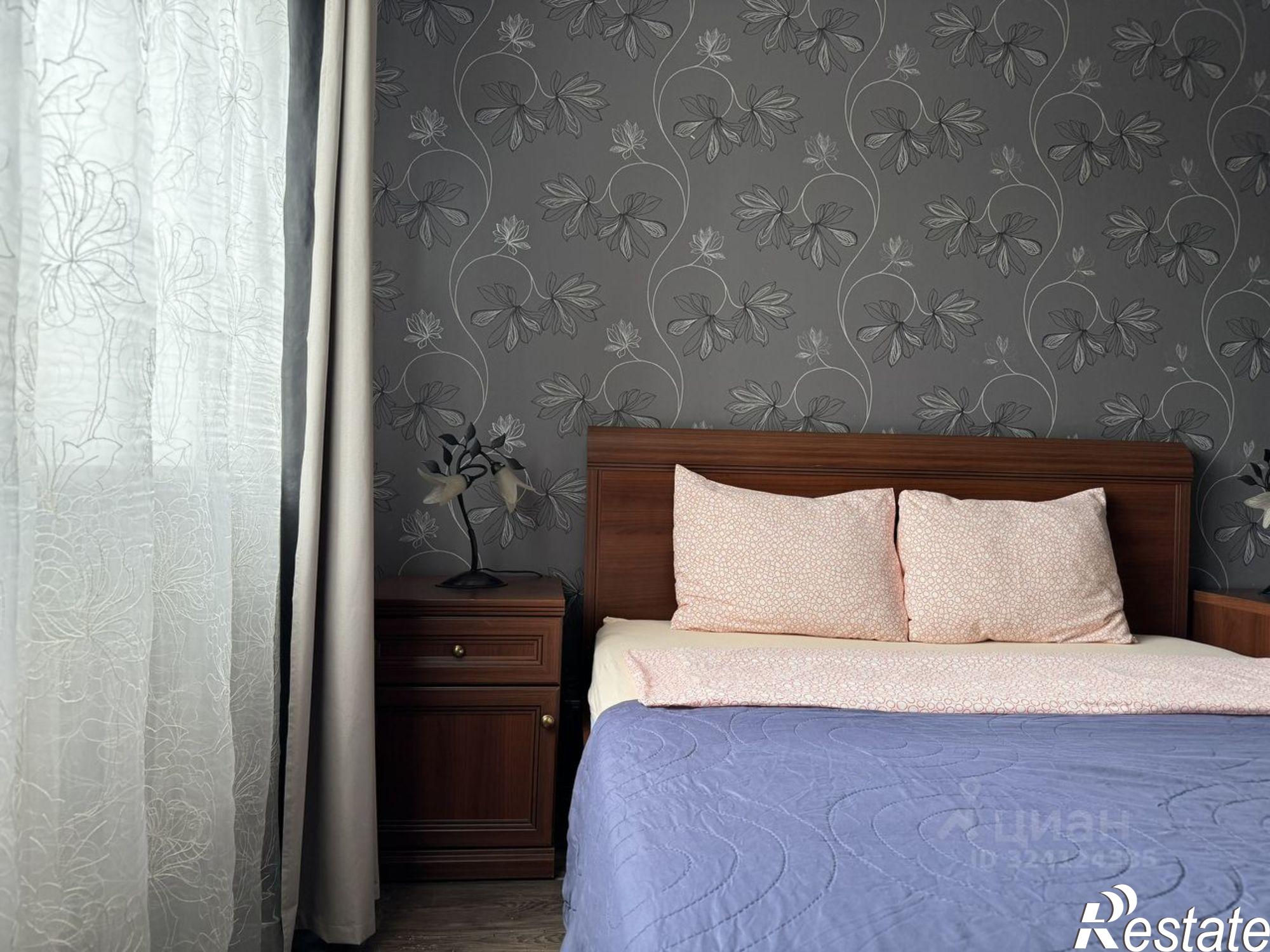 Сдать квартиру за 40 000 рублей на улица Брамса, 21