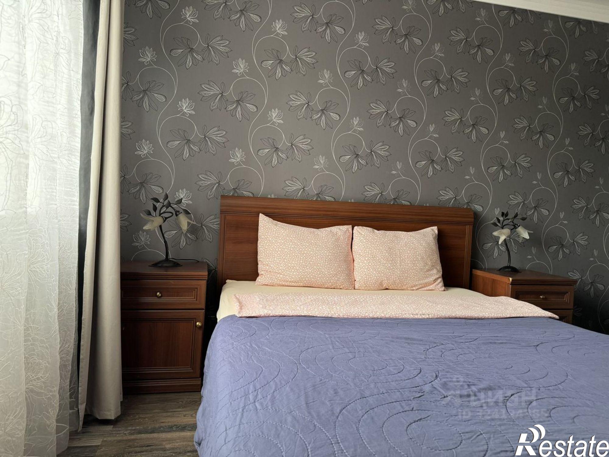 Сдать квартиру за 40 000 рублей на улица Брамса, 21