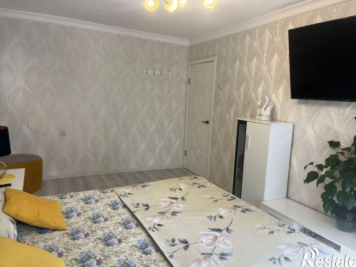 2-комн квартира улица Желябова, 3,  д. 3