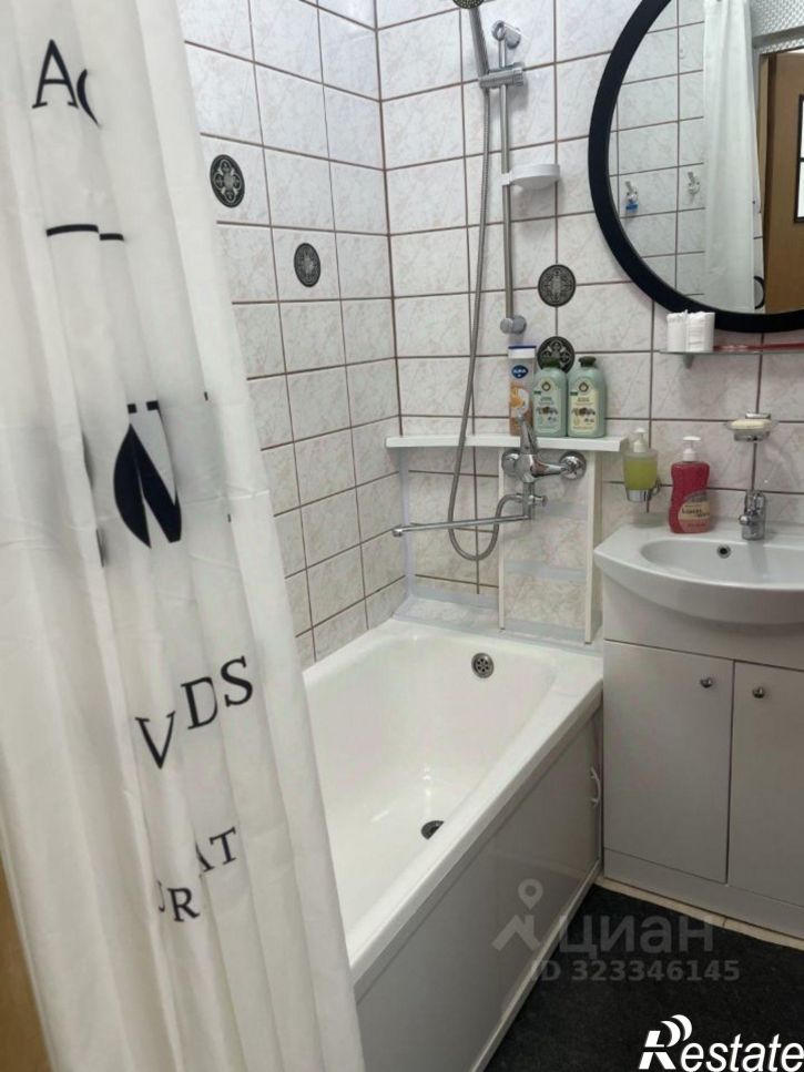 2-комн квартира улица Желябова, 3,  д. 3