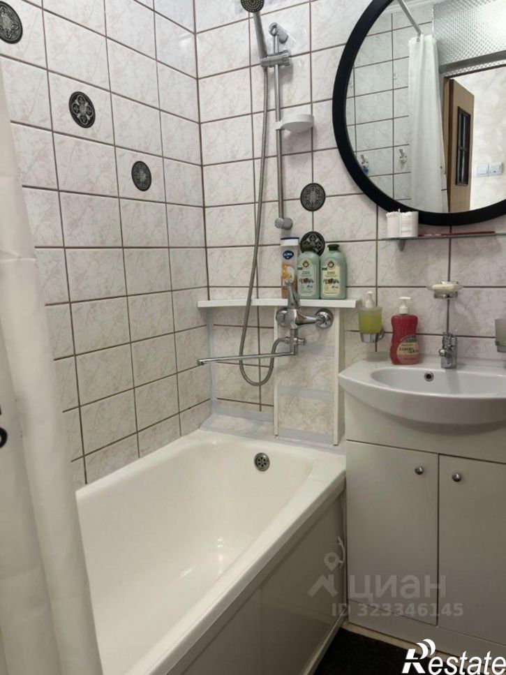 2-комн квартира улица Желябова, 3,  д. 3