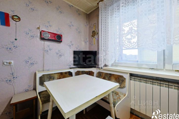 3-комн квартира Батальная улица, 83,  д. 83