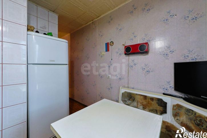 3-комн квартира Батальная улица, 83,  д. 83