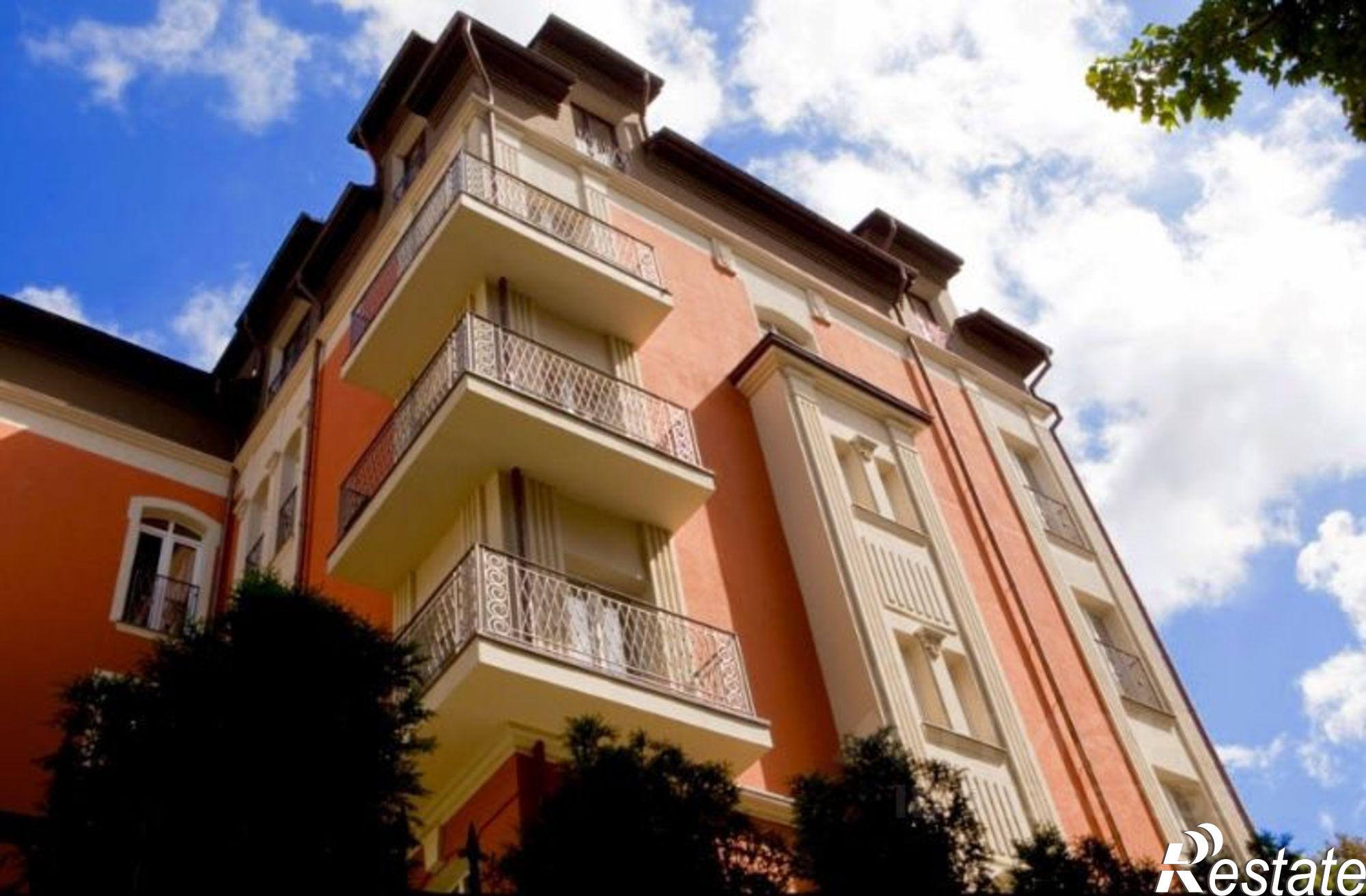 Купить квартиру за 52 000 000 рублей на 2-й Октябрьский проезд, 5