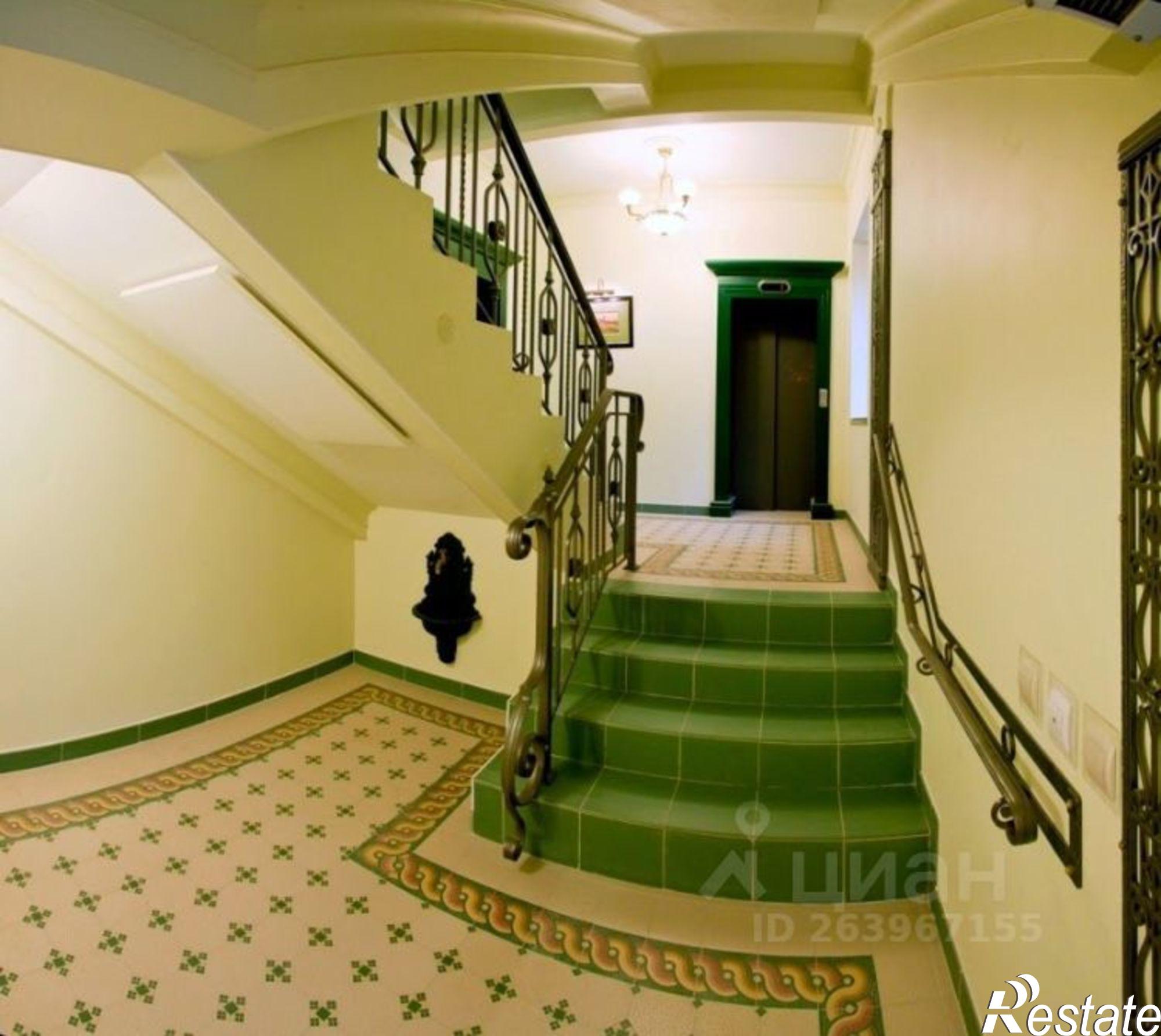 Купить квартиру за 52 000 000 рублей на 2-й Октябрьский проезд, 5