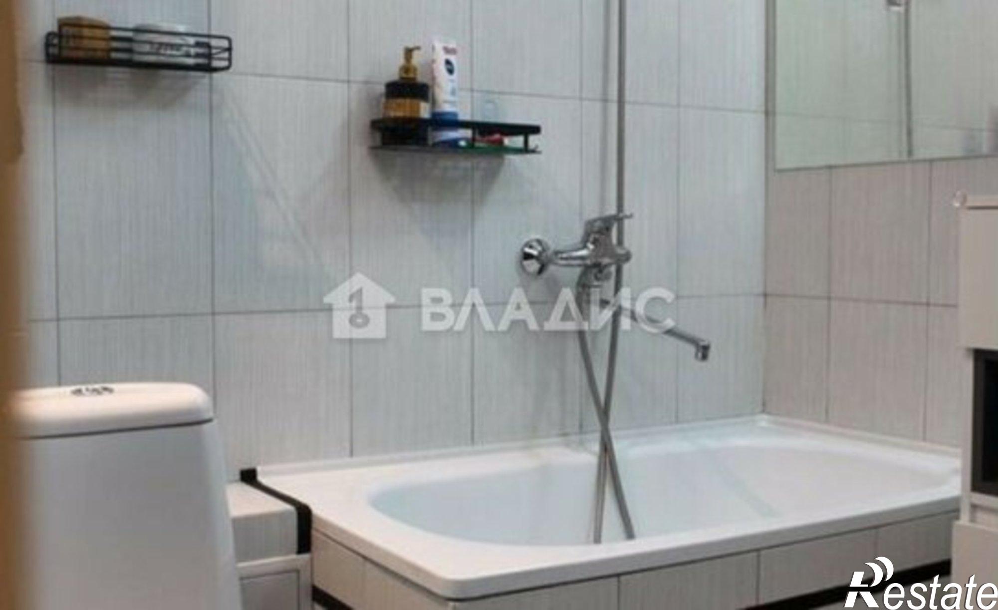 Купить квартиру за 6 100 000 рублей на улица Лейтенанта Яналова, 5