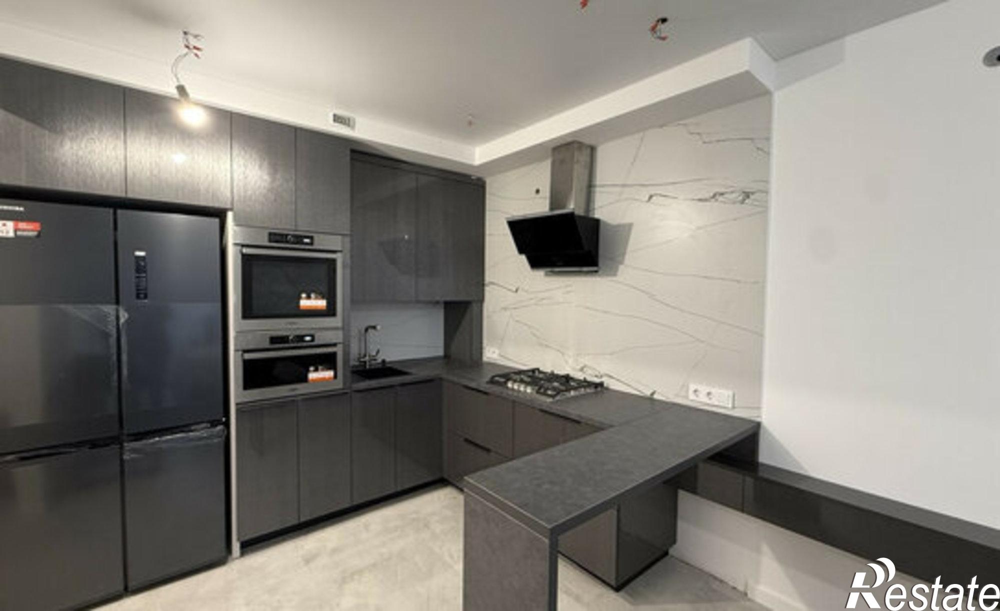 Купить квартиру за 10 000 000 рублей на Артиллерийская улица, 87