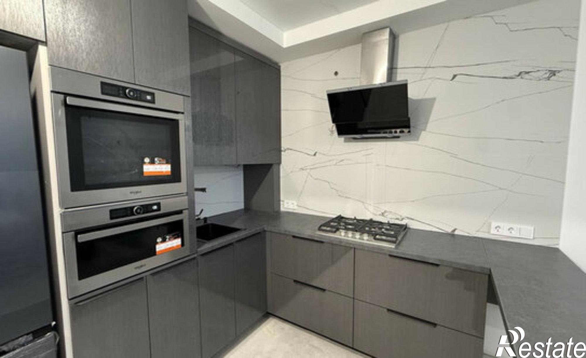 Купить квартиру за 10 000 000 рублей на Артиллерийская улица, 87