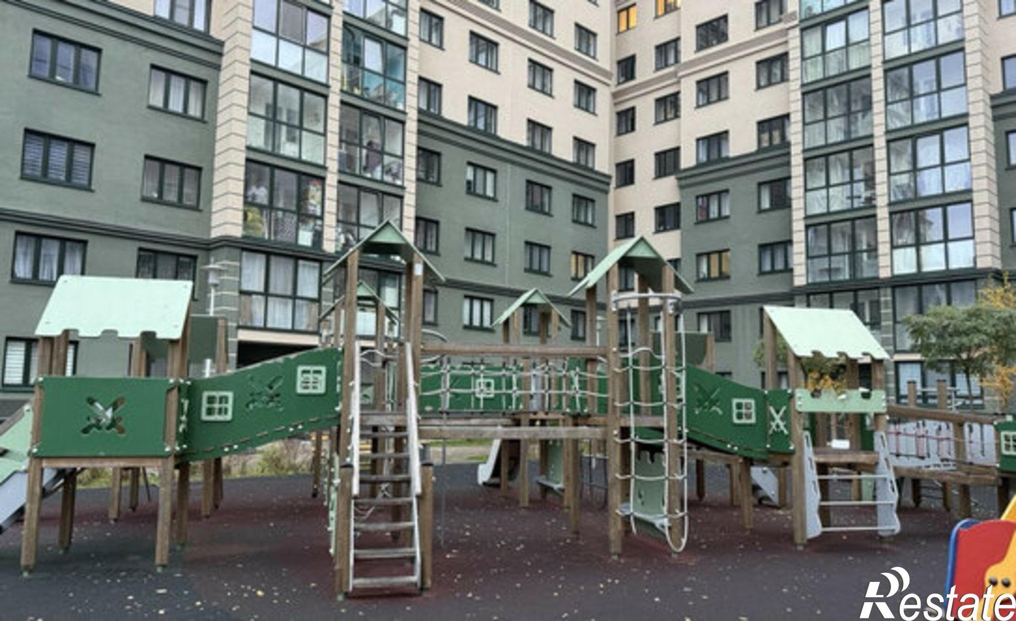 Купить квартиру за 10 000 000 рублей на Артиллерийская улица, 87