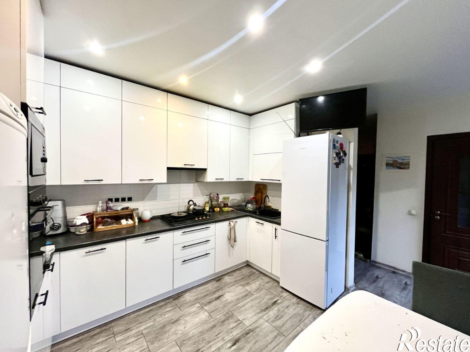 Купить квартиру за 8 500 000 рублей на ул Краснопрудная, 34