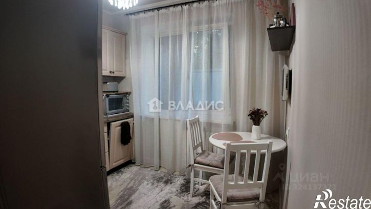 1-комн квартира улица Лейтенанта Яналова, 5,  д. 5