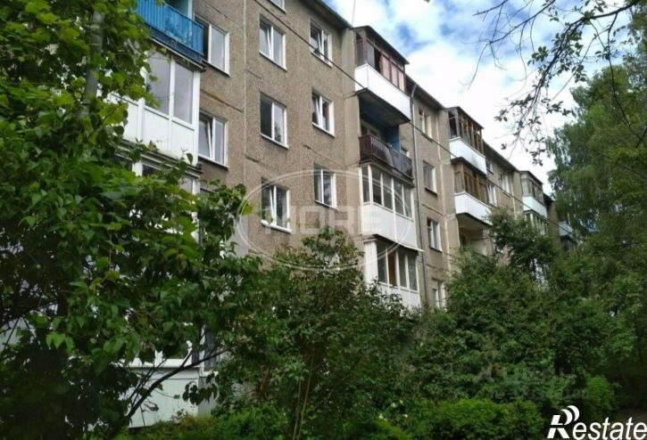 3-комн квартира улица Чекистов, 94,  д. 94