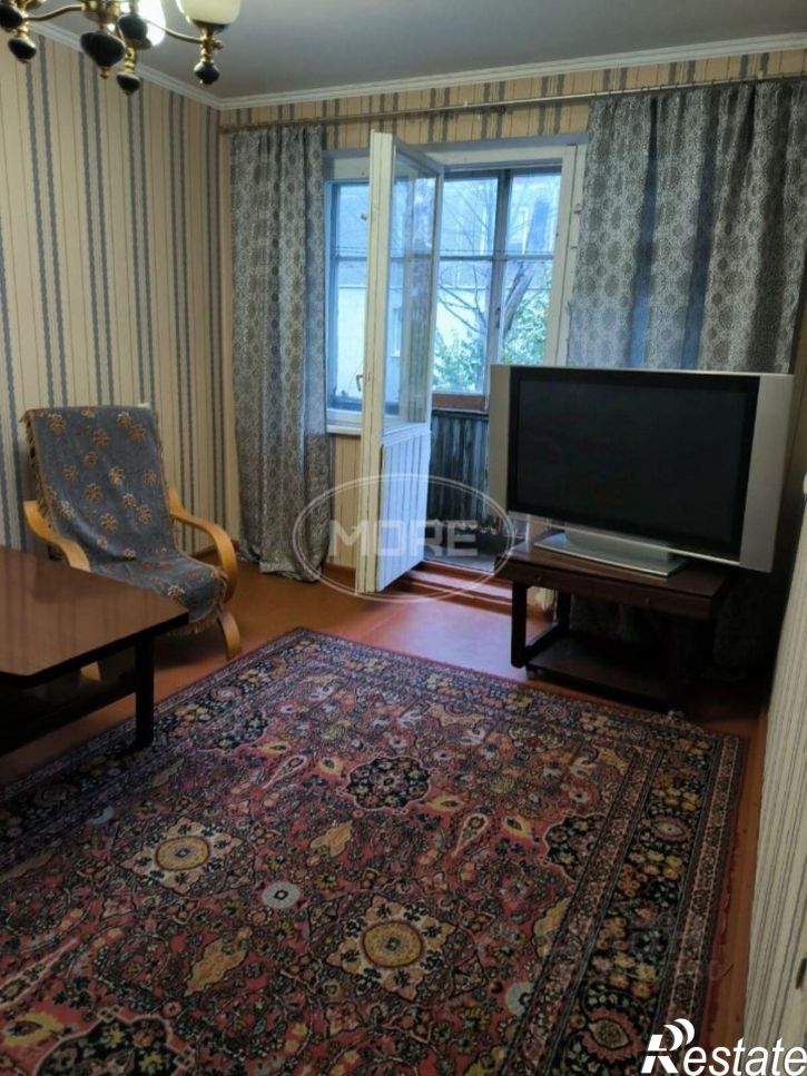 3-комн квартира улица Чекистов, 94,  д. 94