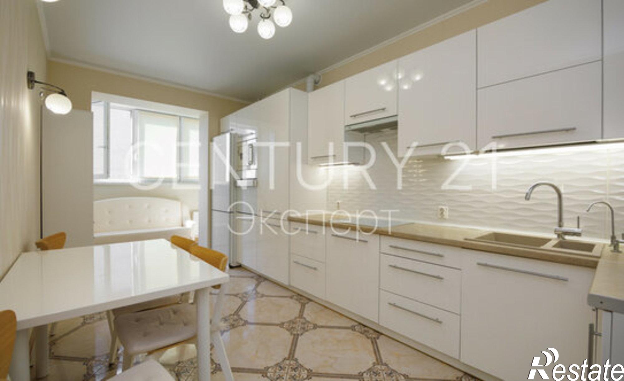 Купить квартиру за 10 900 000 рублей на Осенняя улица, 4