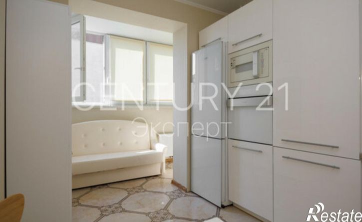 2-комн квартира Осенняя улица, 4,  д. 4