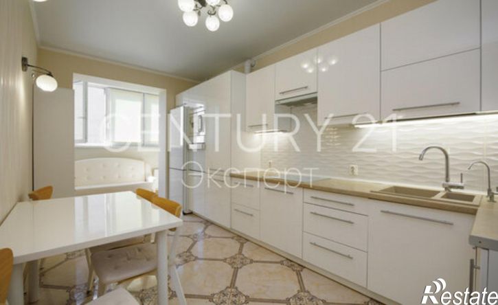 2-комн квартира Осенняя улица, 4,  д. 4