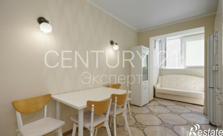 2-комн квартира Осенняя улица, 4,  д. 4