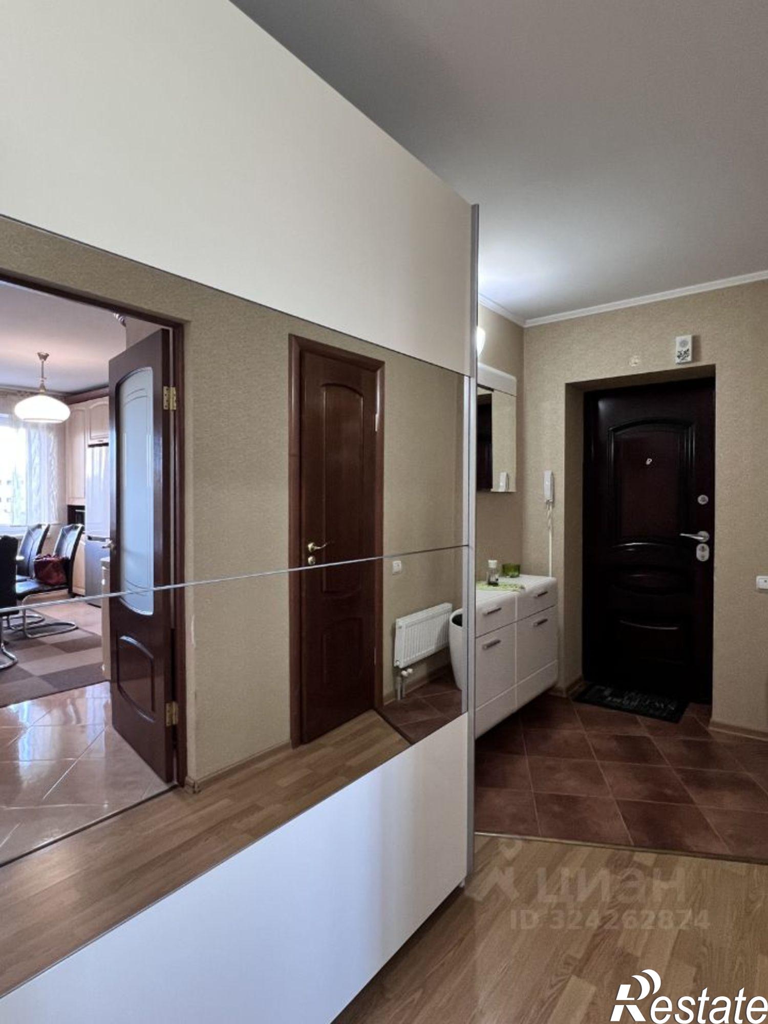 Купить квартиру за 9 370 000 рублей на ул Толбухина, 4