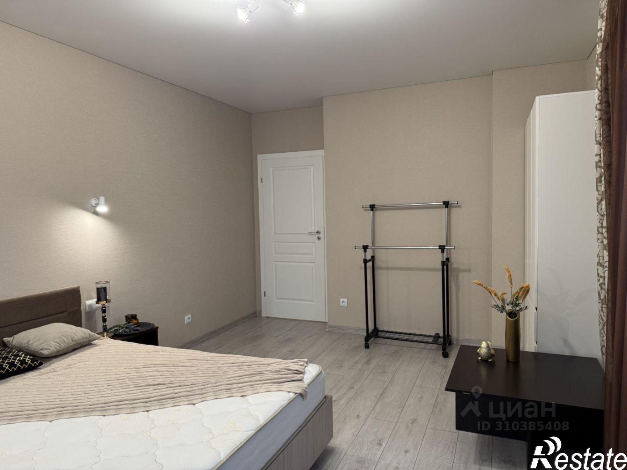 Сдать квартиру за 75 000 рублей на Советский проспект, 236