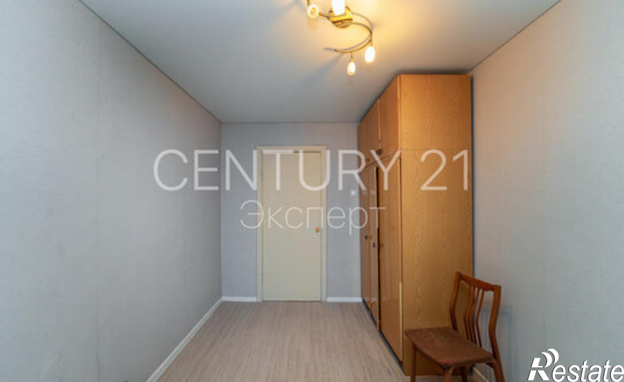 Купить квартиру за 4 200 000 рублей на Лужская улица, 40А