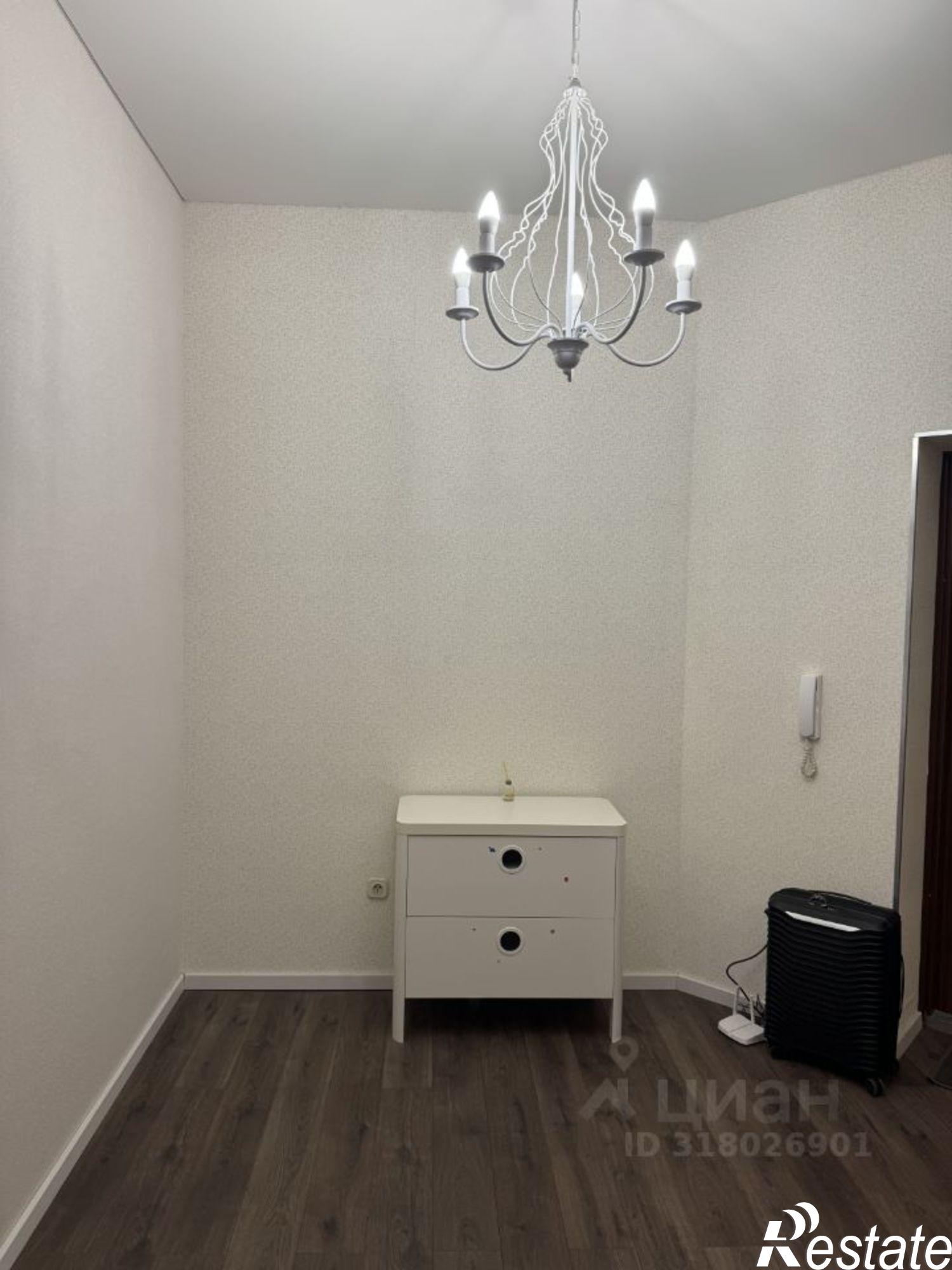 Сдать квартиру за 90 000 рублей на ул Каштановая аллея, 143И