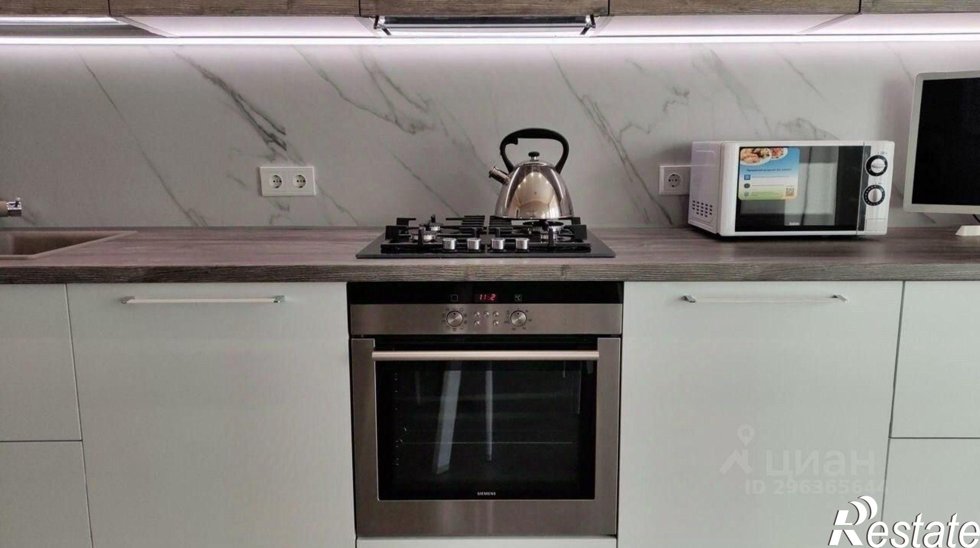 Сдать квартиру за 85 000 рублей на Уральская улица, 20