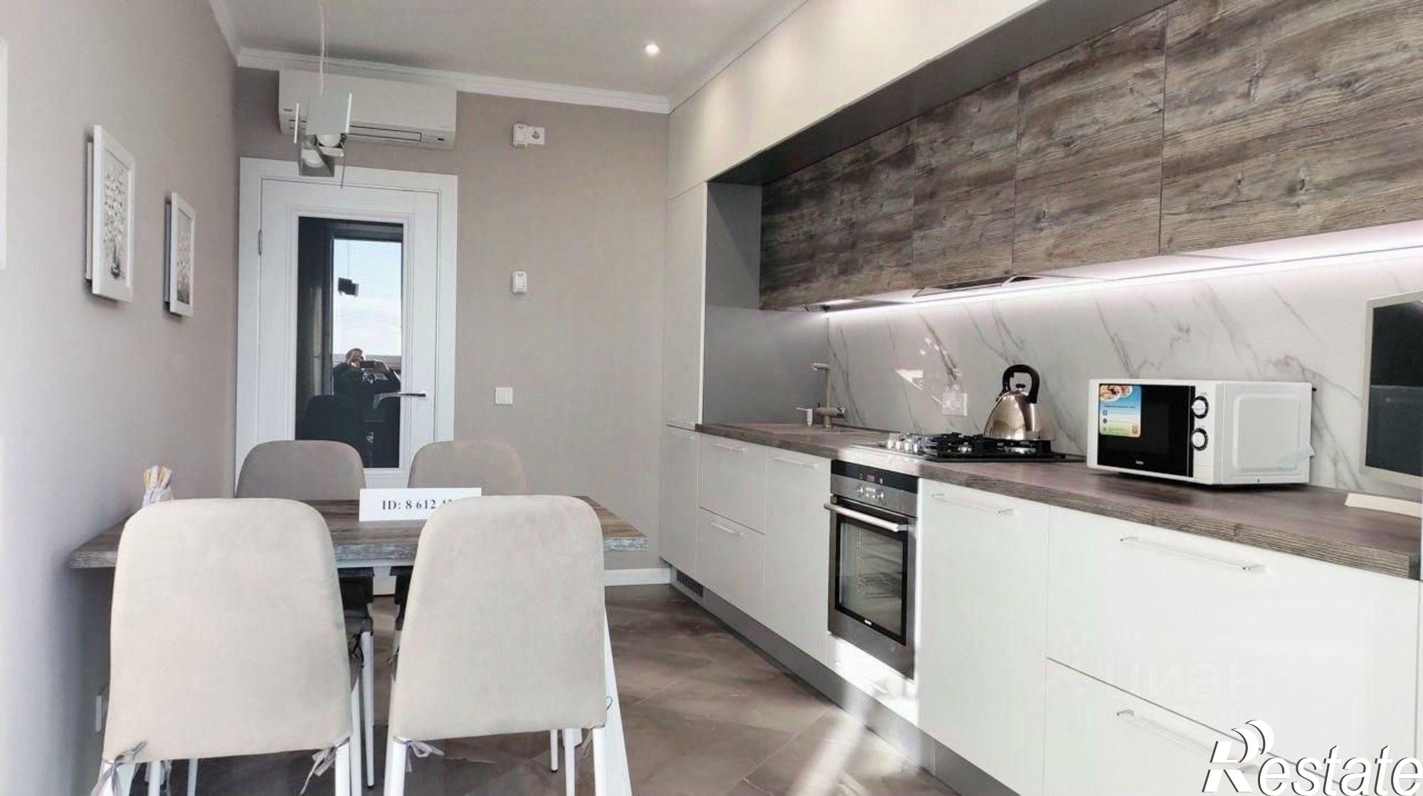 Сдать квартиру за 85 000 рублей на Уральская улица, 20