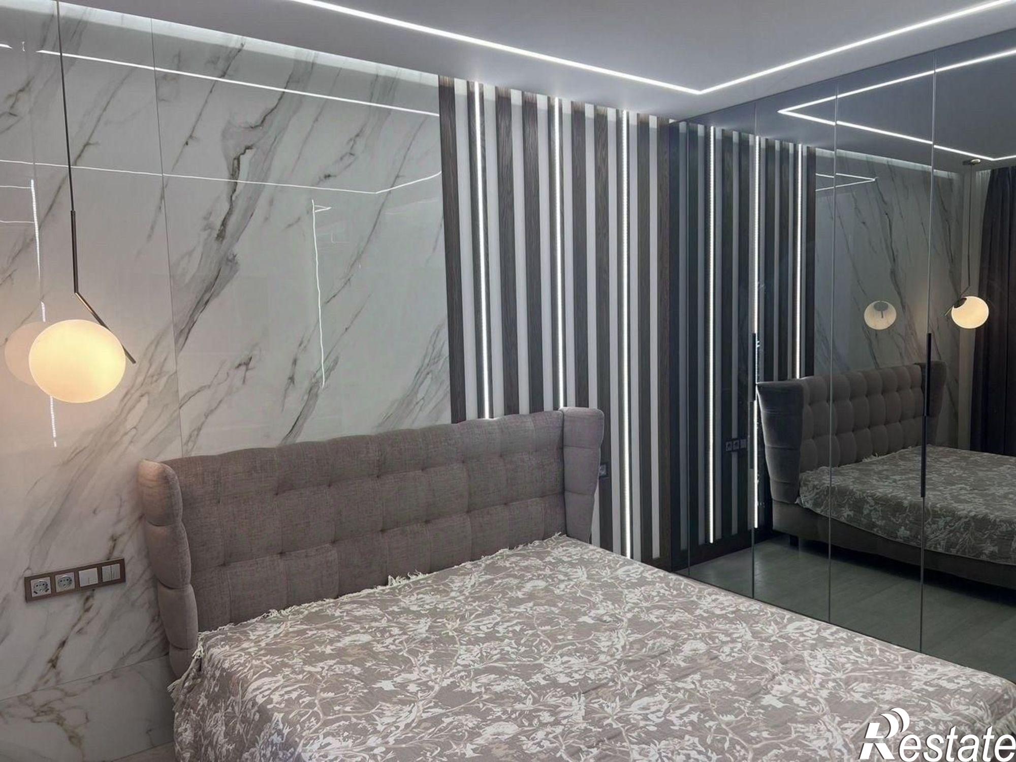 Сдать квартиру за 110 000 рублей на ул Артиллерийская, 81