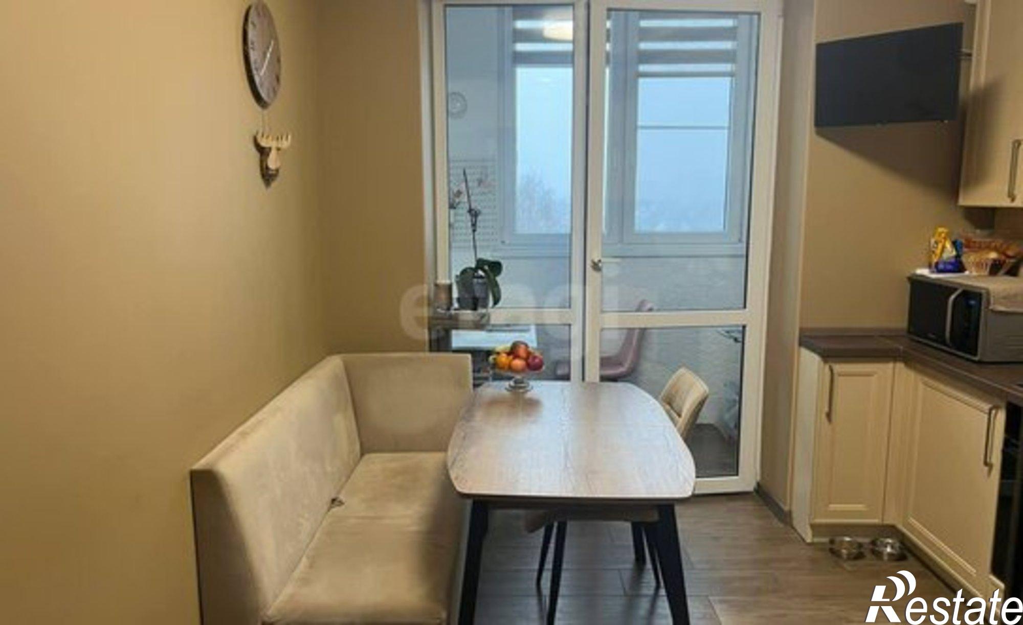 Купить квартиру за 11 250 000 рублей на ул Баженова, 13В