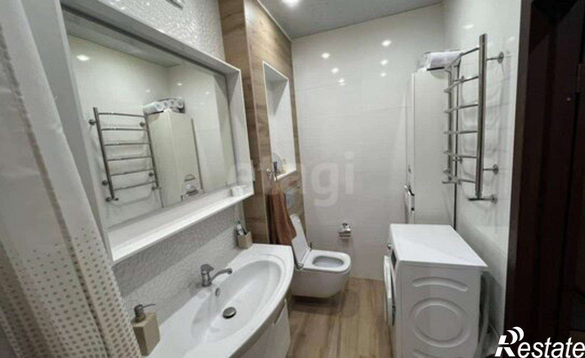 Купить квартиру за 11 250 000 рублей на ул Баженова, 13В