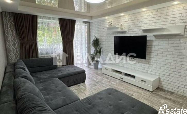 3-комн квартира ул Каштановая аллея, 176,  д. 176