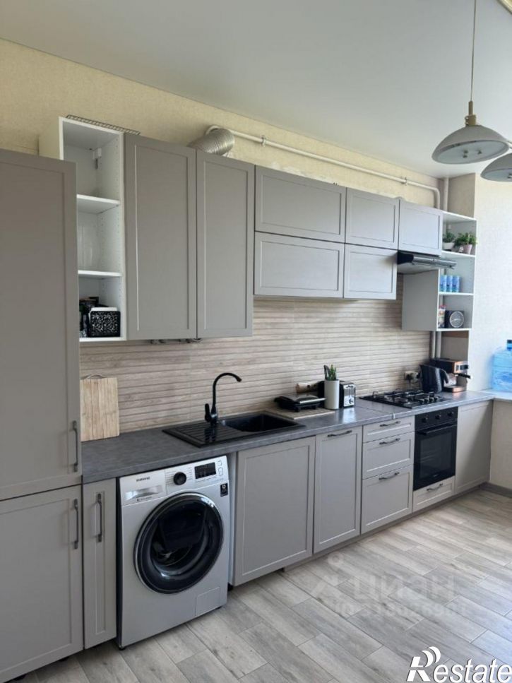 2-комн квартира ул Каштановая аллея, 143И,  д. 143И