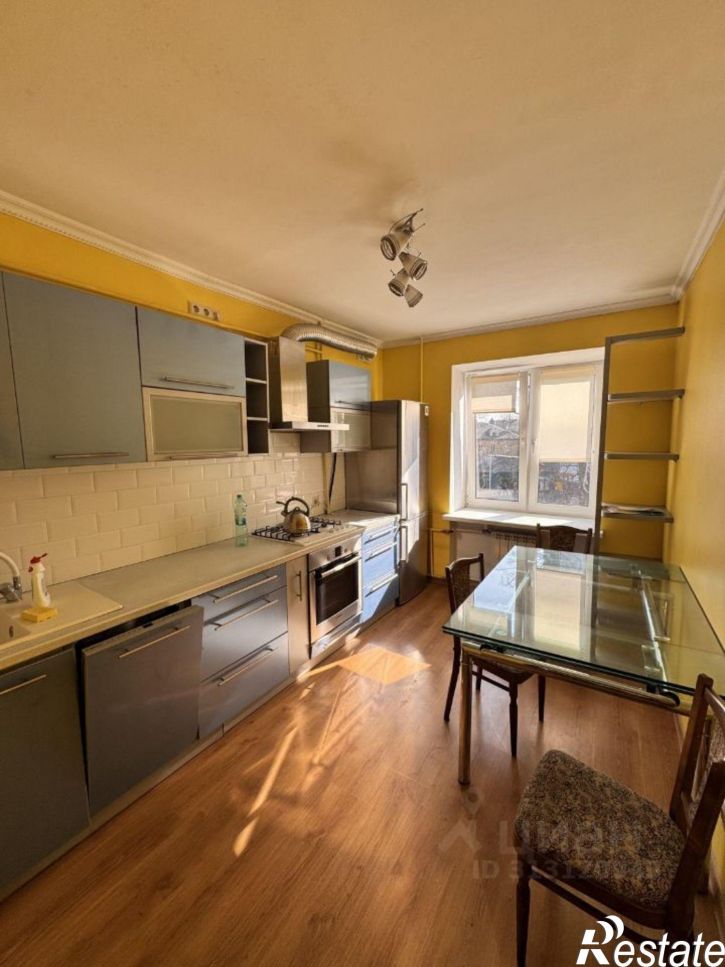 2-комн квартира ул Бассейная, 31,  д. 31