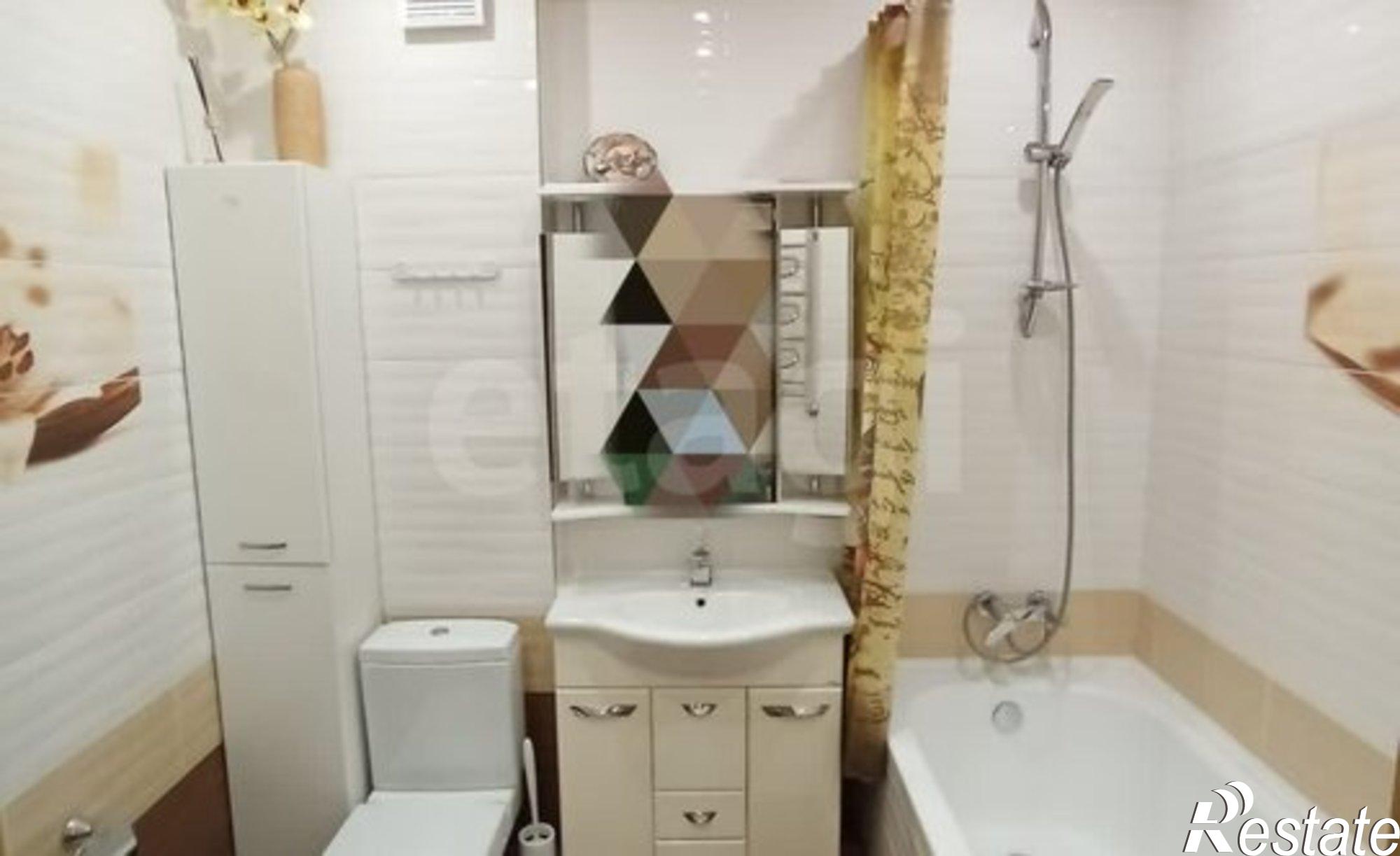 Купить квартиру за 8 000 000 рублей на Интернациональная улица, 5