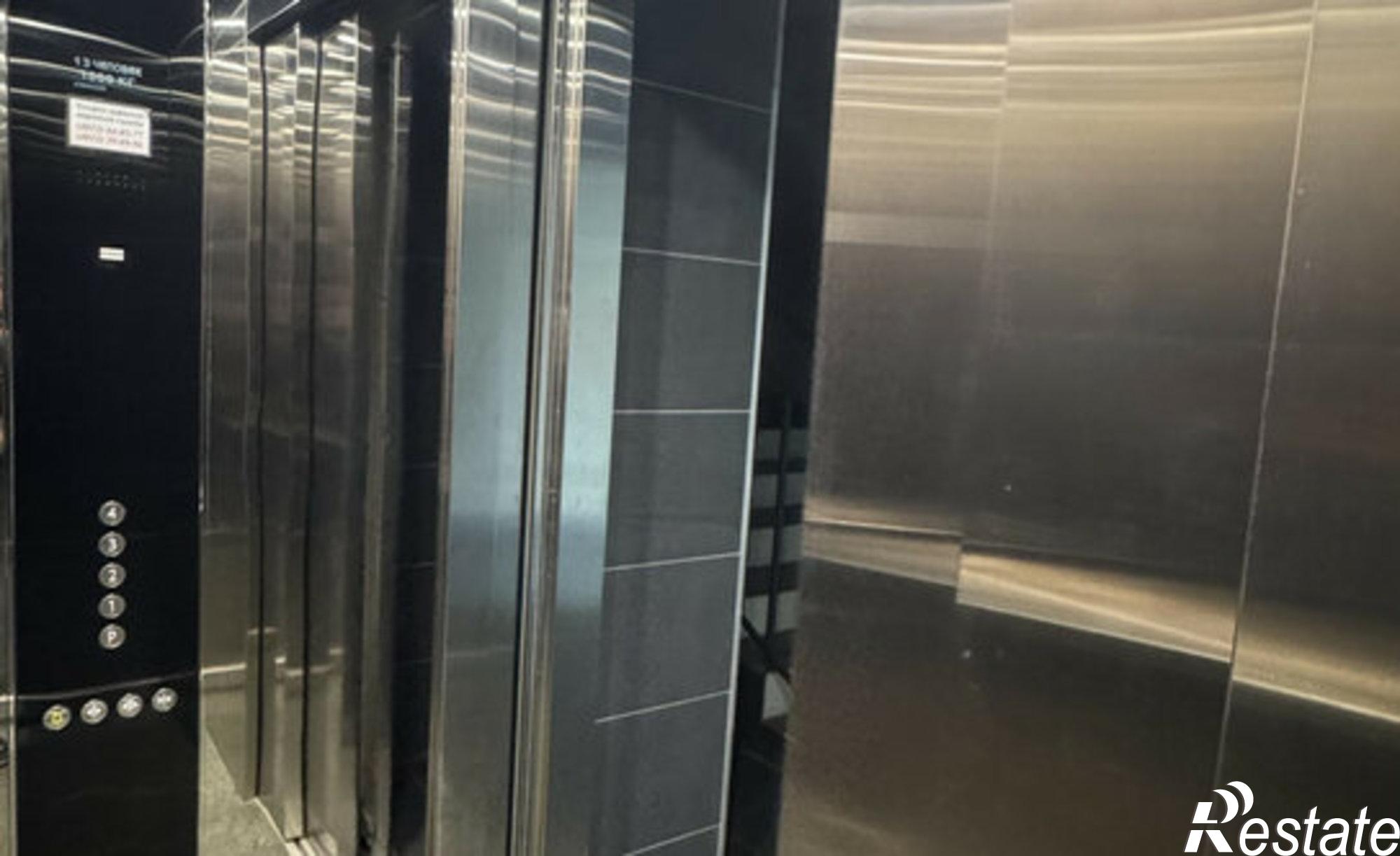 Купить квартиру за 34 000 000 рублей на улица Марата, 1