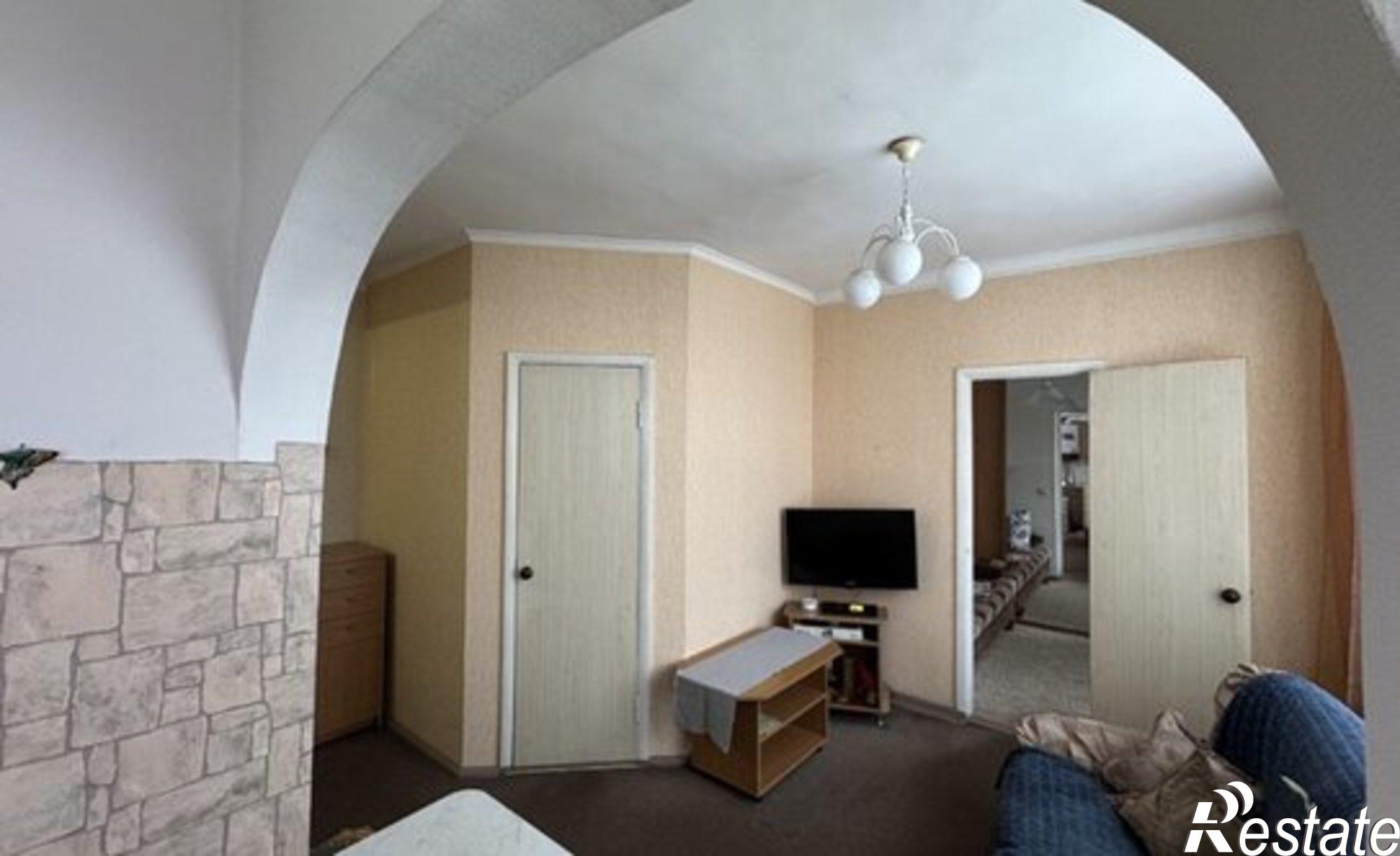 Купить квартиру за 4 000 000 рублей на Коммунистическая улица, 12