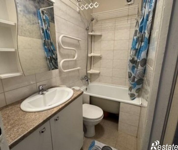 2-комн квартира Коммунистическая улица, 12,  д. 12