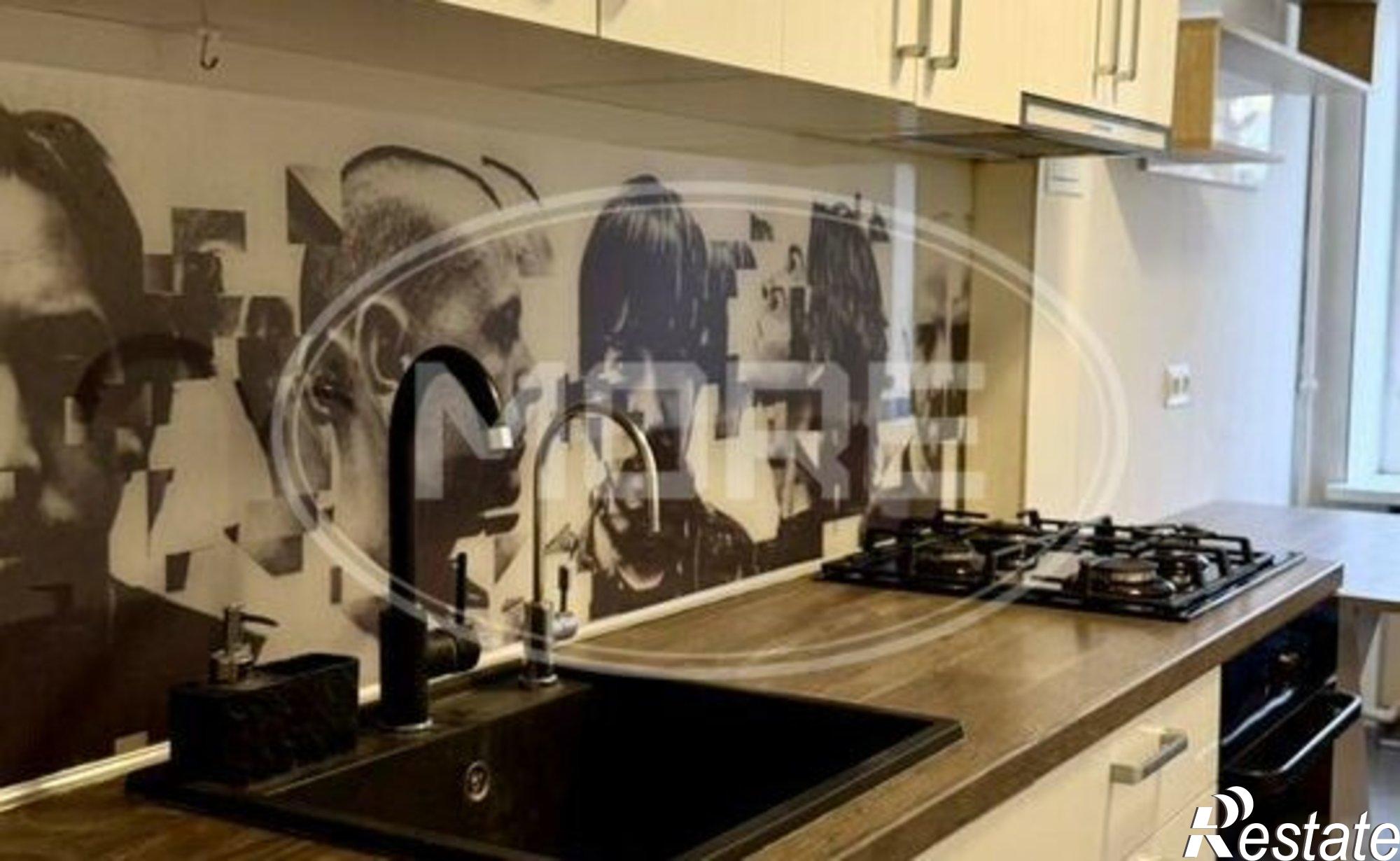 Купить квартиру за 6 350 000 рублей на ул Полковника Сафронова, 3