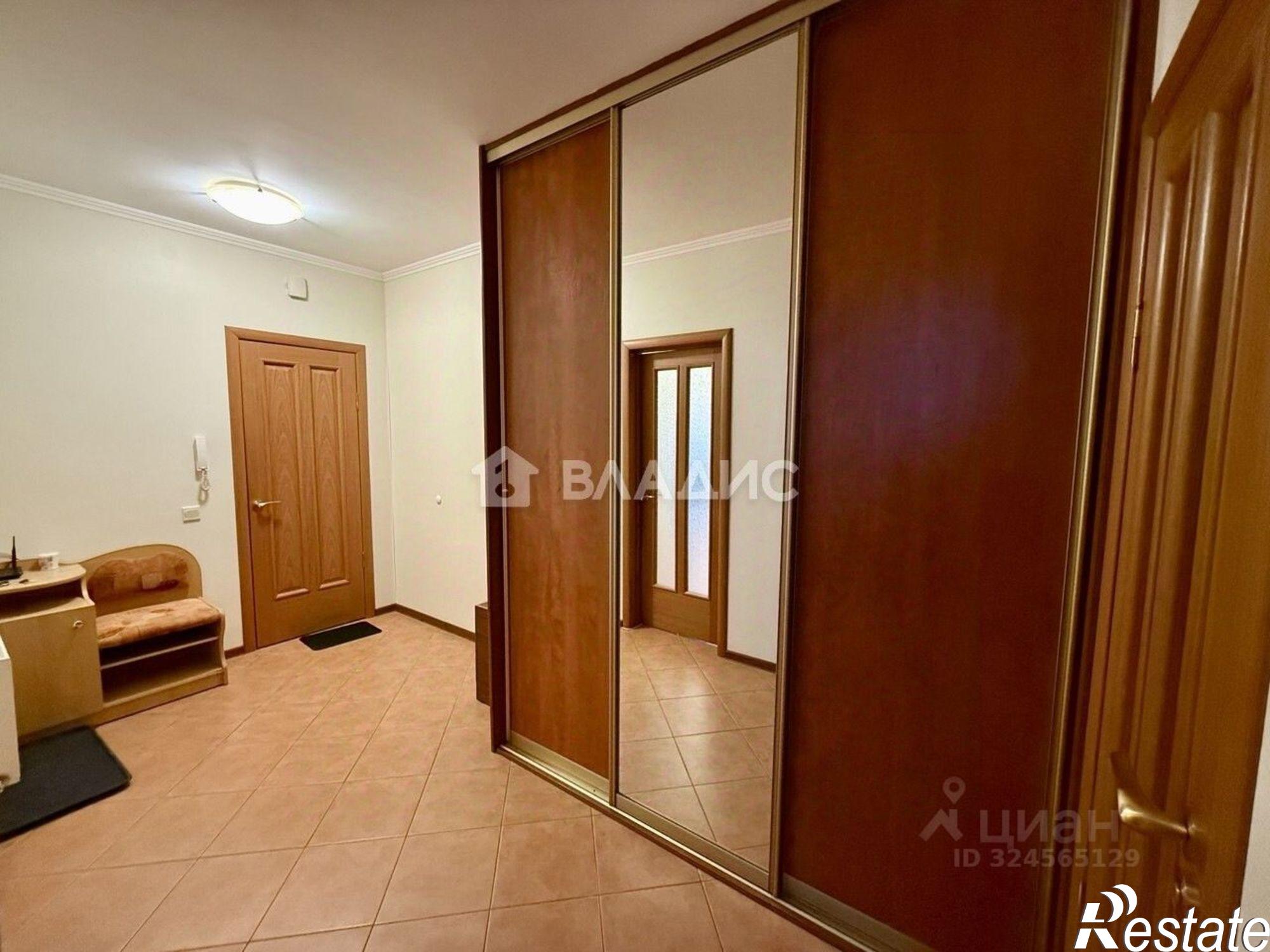 Сдать квартиру за 32 000 рублей на ул Гайдара, 169